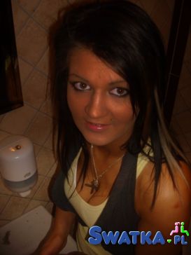 ;")**