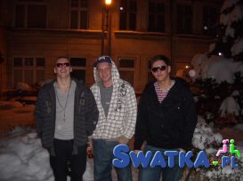 Im on the left with sun glasses :)