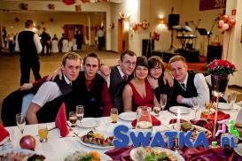 studn&oacute;wka z kolegami ja  jestem ostatni po lewej koło kolegi